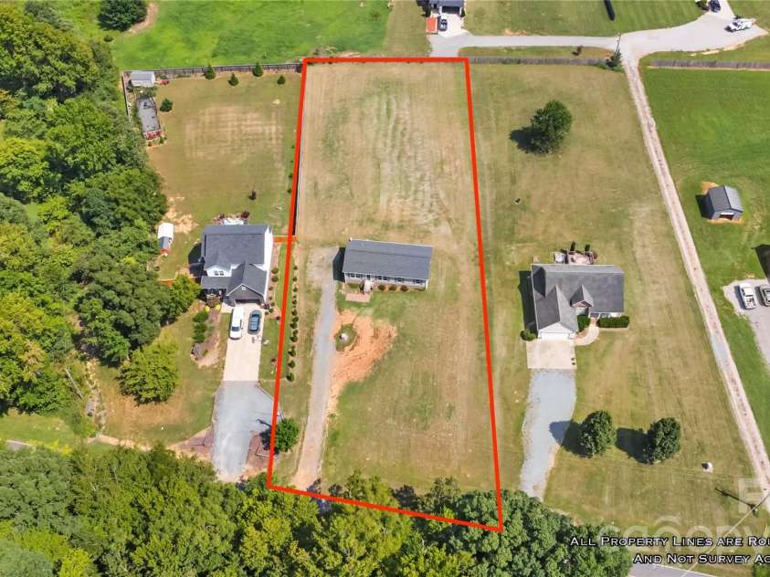 6701 Philadelphia Churc Road, Marshville, NC 28103.  MLS# CAR4415370, YatesRealty ID 46356. 