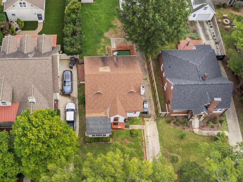 2629 Commonwealth Avenue, Charlotte, NC 28205.  MLS# CAR4295846, YatesRealty ID 46357. 