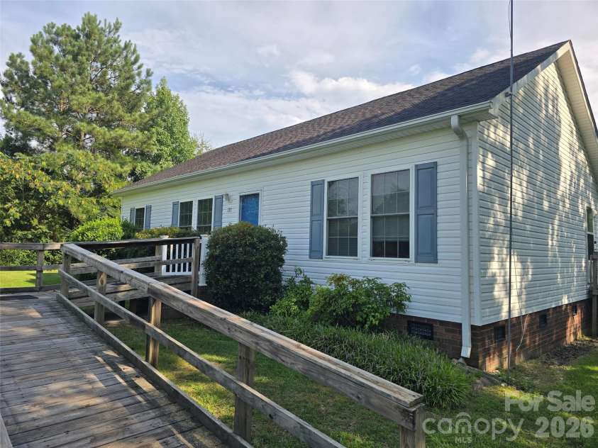 133 Vestal Road, Troy, NC 27371.  MLS# CAR4417417, YatesRealty ID 46358. 