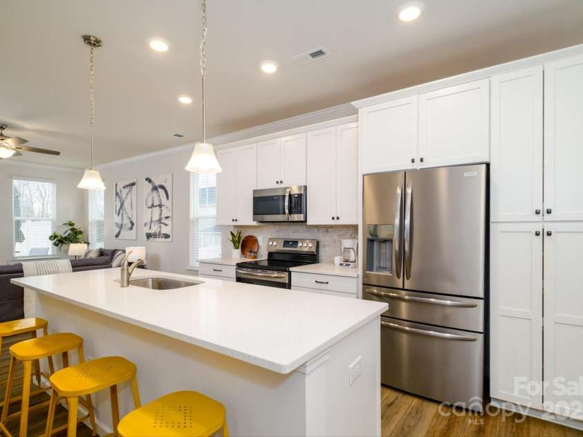 8157 Merryvale Lane, Charlotte, NC 28214.  MLS# CAR4228932, YatesRealty ID 4636. 