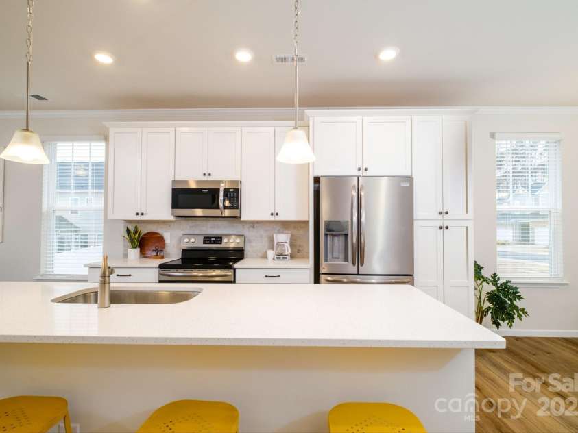 8157 Merryvale Lane, Charlotte, NC 28214.  MLS# CAR4228932, YatesRealty ID 4636. 