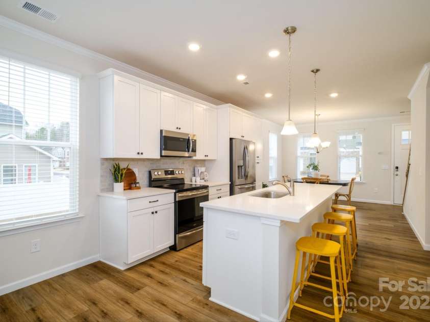 8157 Merryvale Lane, Charlotte, NC 28214.  MLS# CAR4228932, YatesRealty ID 4636. 