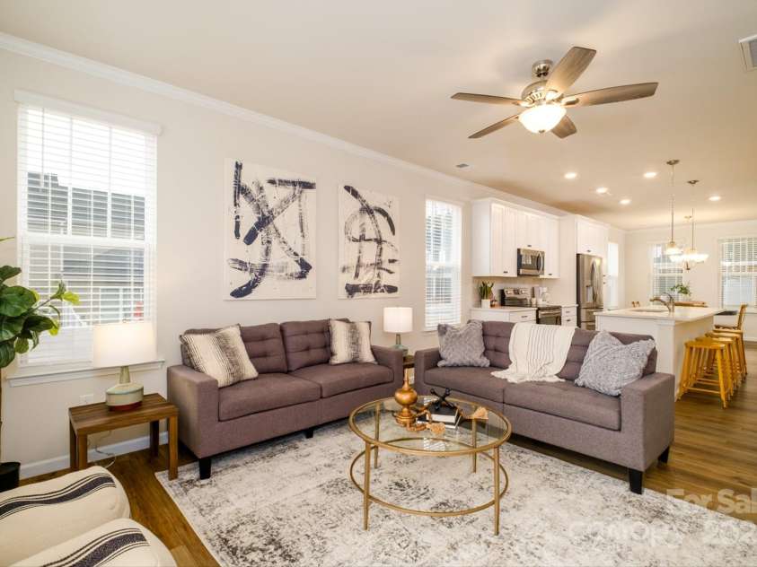 8157 Merryvale Lane, Charlotte, NC 28214.  MLS# CAR4228932, YatesRealty ID 4636. 