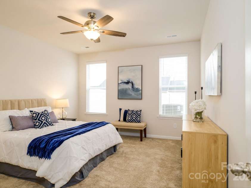 8157 Merryvale Lane, Charlotte, NC 28214.  MLS# CAR4228932, YatesRealty ID 4636. 