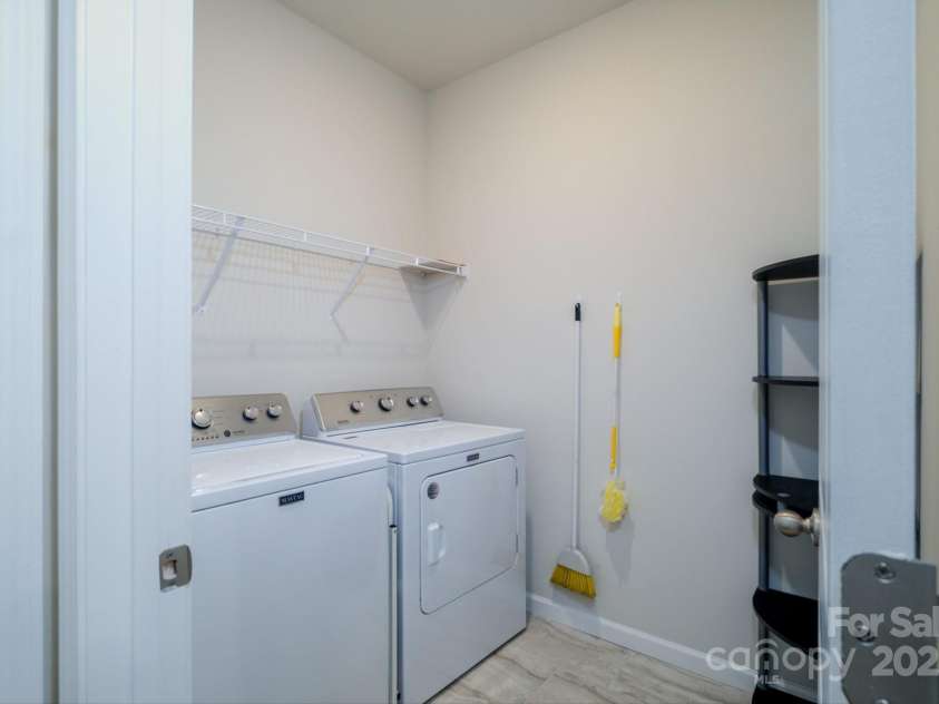 8157 Merryvale Lane, Charlotte, NC 28214.  MLS# CAR4228932, YatesRealty ID 4636. 