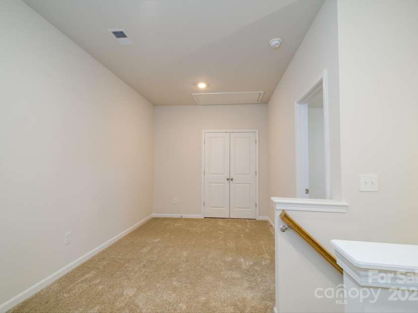 8157 Merryvale Lane, Charlotte, NC 28214.  MLS# CAR4228932, YatesRealty ID 4636. Loft