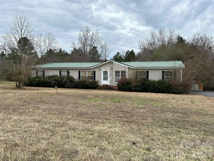 957 Osteen Road, York, SC 29745.  MLS# CAR4334643, YatesRealty ID 4636. 