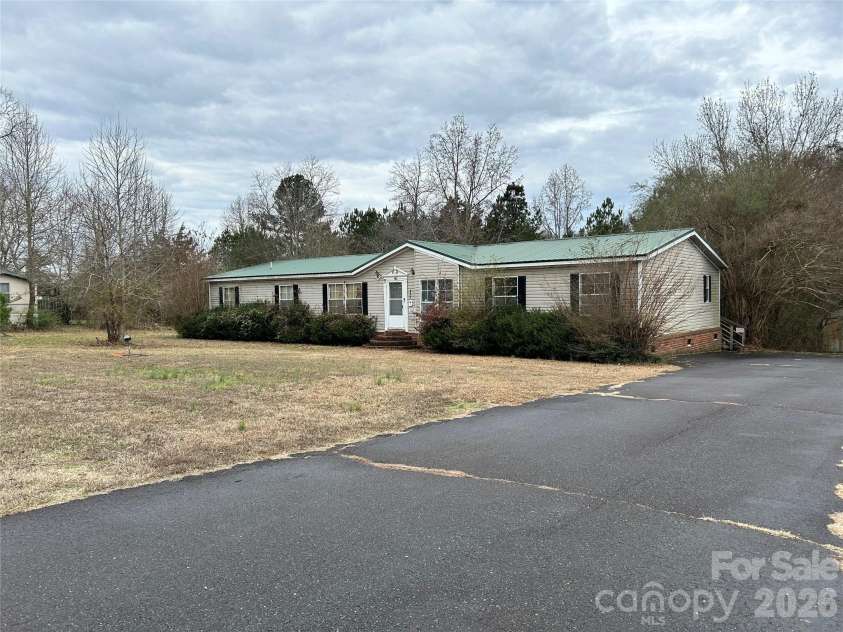 957 Osteen Road, York, SC 29745.  MLS# CAR4334643, YatesRealty ID 4636. 
