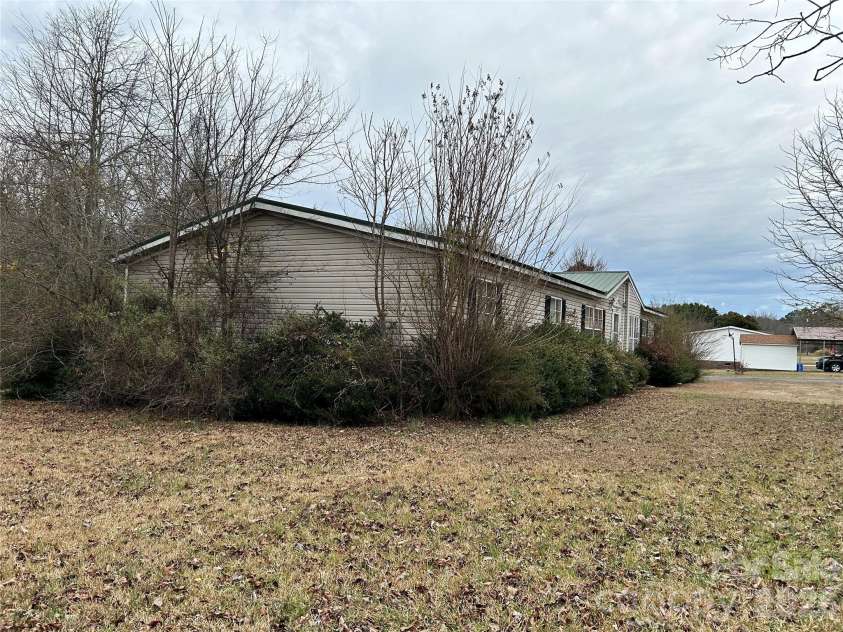 957 Osteen Road, York, SC 29745.  MLS# CAR4334643, YatesRealty ID 4636. 