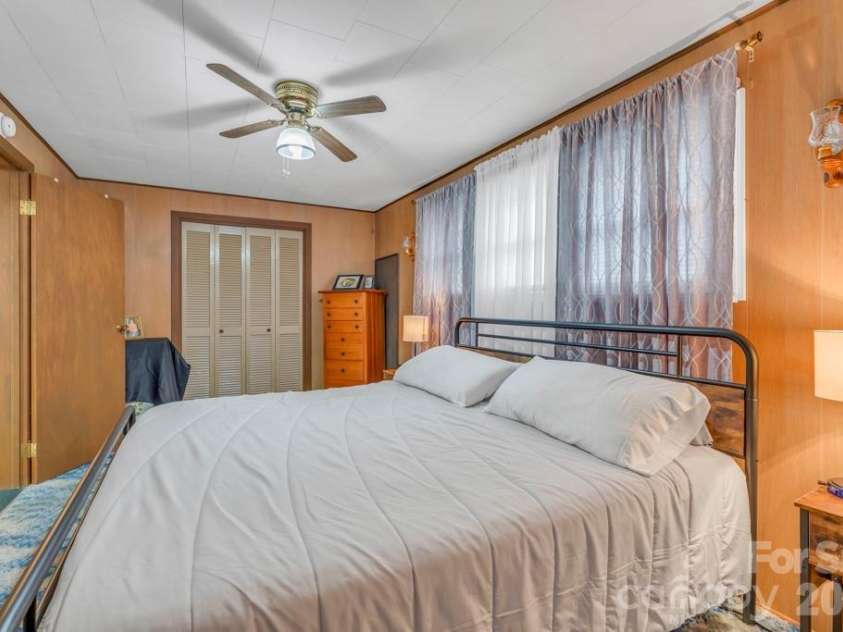 2850 Henson Creek Road, Newland, NC 28657.  MLS# CAR4417420, YatesRealty ID 46360. 