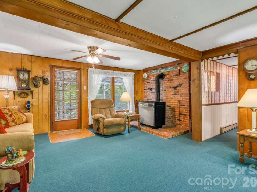 2850 Henson Creek Road, Newland, NC 28657.  MLS# CAR4417420, YatesRealty ID 46360. 