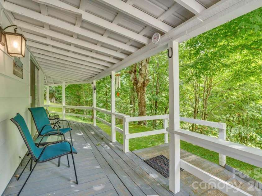 2850 Henson Creek Road, Newland, NC 28657.  MLS# CAR4417420, YatesRealty ID 46360. 