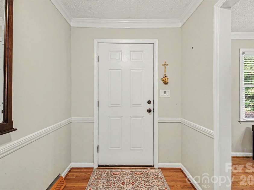 1204 Dumbarton Road, Gastonia, NC 28054.  MLS# CAR4417405, YatesRealty ID 46363. 