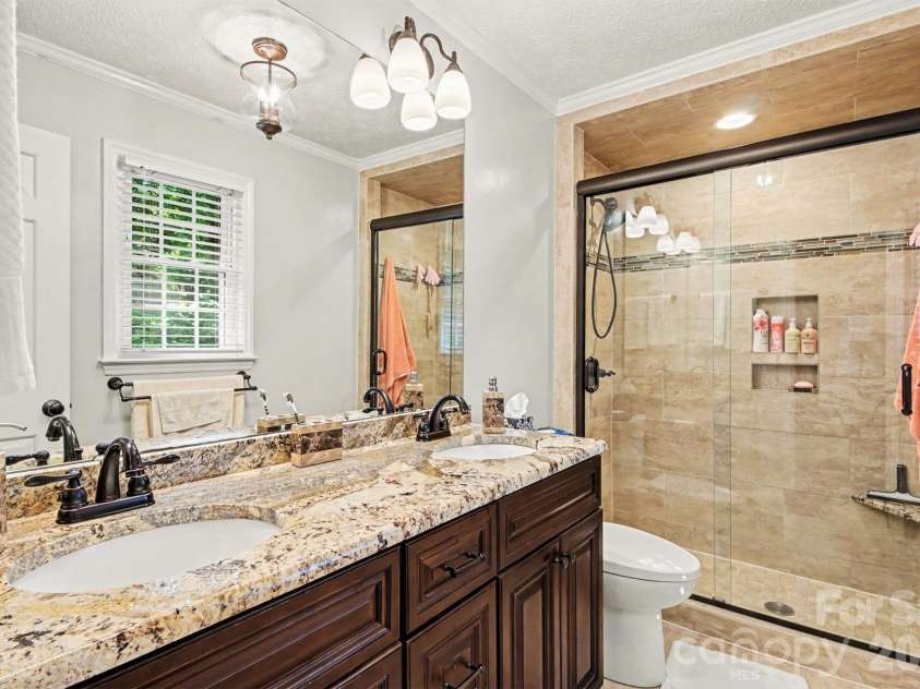 1204 Dumbarton Road, Gastonia, NC 28054.  MLS# CAR4417405, YatesRealty ID 46363. 