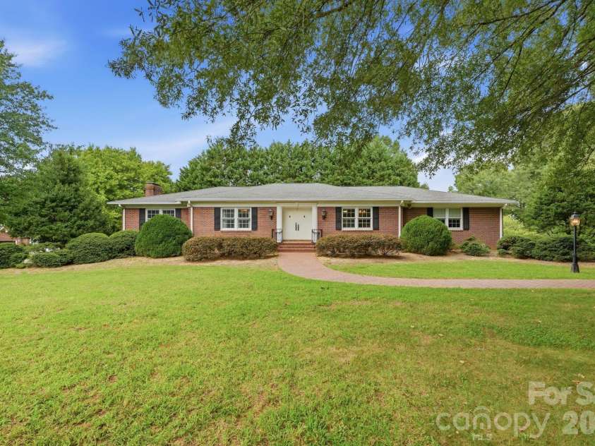 431 Costner School Road, Bessemer City, NC 28016.  MLS# CAR4416062, YatesRealty ID 46364. 