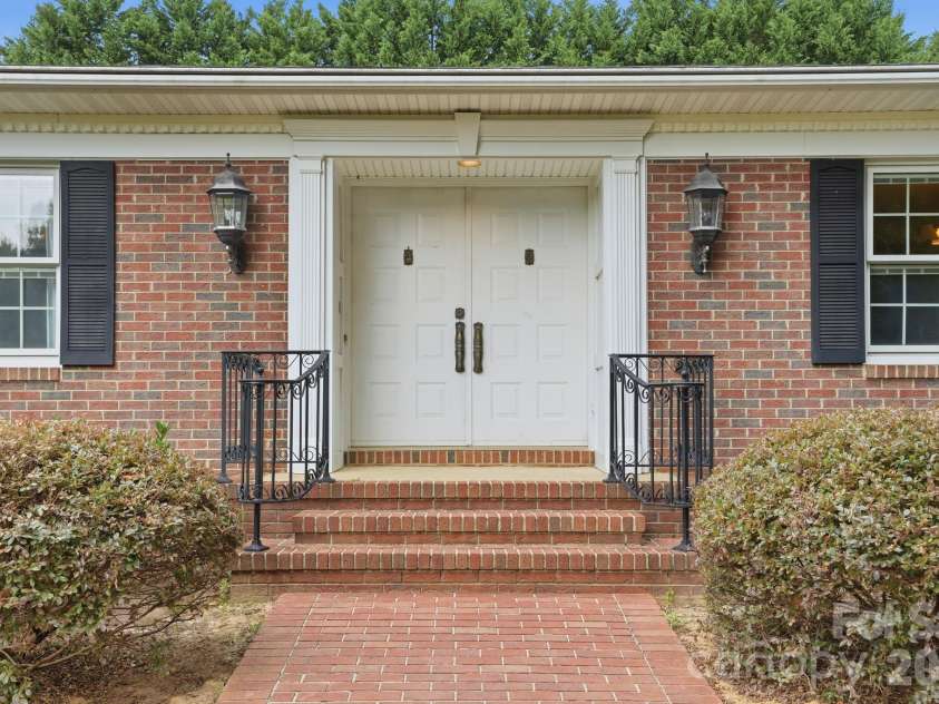 431 Costner School Road, Bessemer City, NC 28016.  MLS# CAR4416062, YatesRealty ID 46364. 