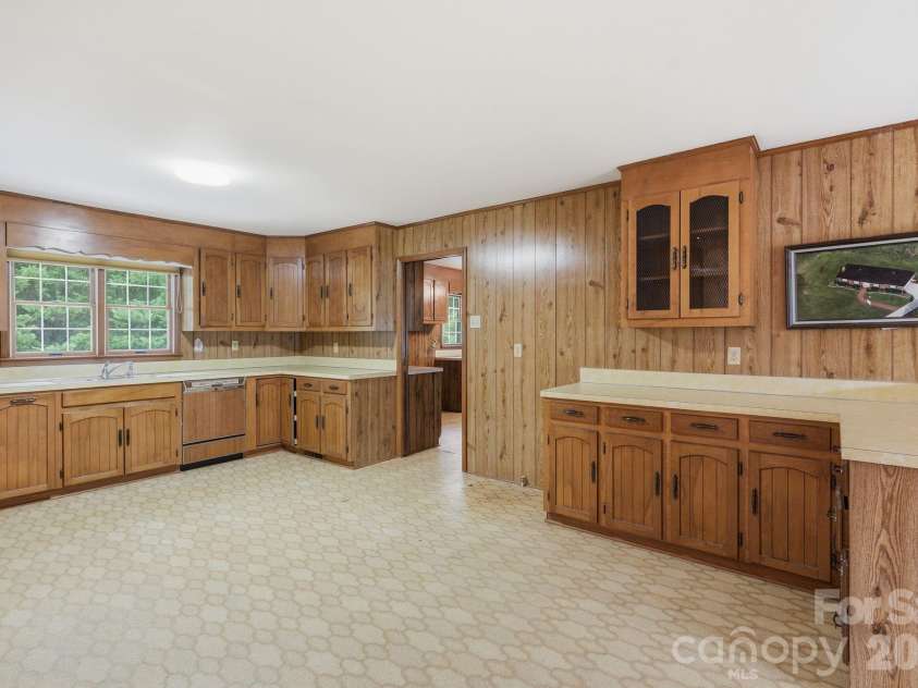 431 Costner School Road, Bessemer City, NC 28016.  MLS# CAR4416062, YatesRealty ID 46364. 