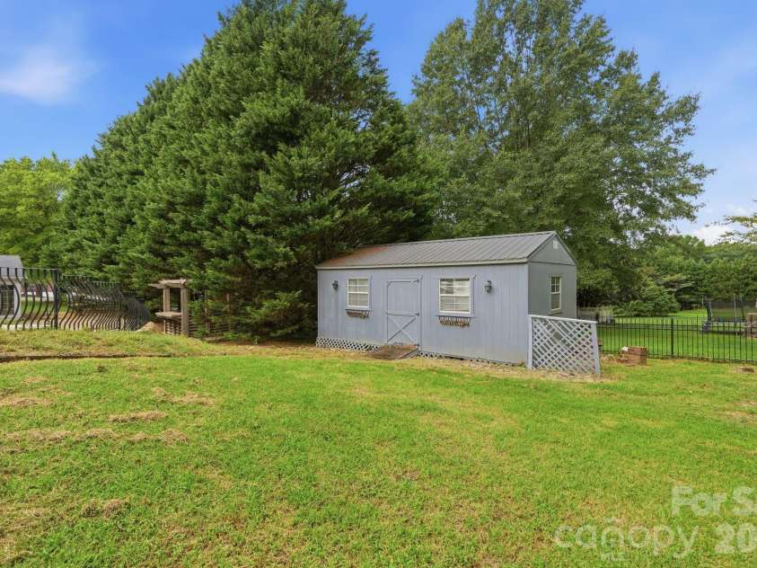 431 Costner School Road, Bessemer City, NC 28016.  MLS# CAR4416062, YatesRealty ID 46364. 