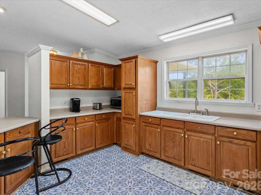 59 Trout Water Circle, Burnsville, NC 28714.  MLS# CAR4409802, YatesRealty ID 46365. 