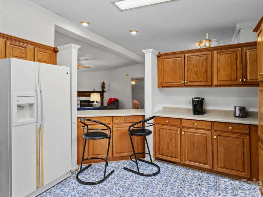 59 Trout Water Circle, Burnsville, NC 28714.  MLS# CAR4409802, YatesRealty ID 46365. 
