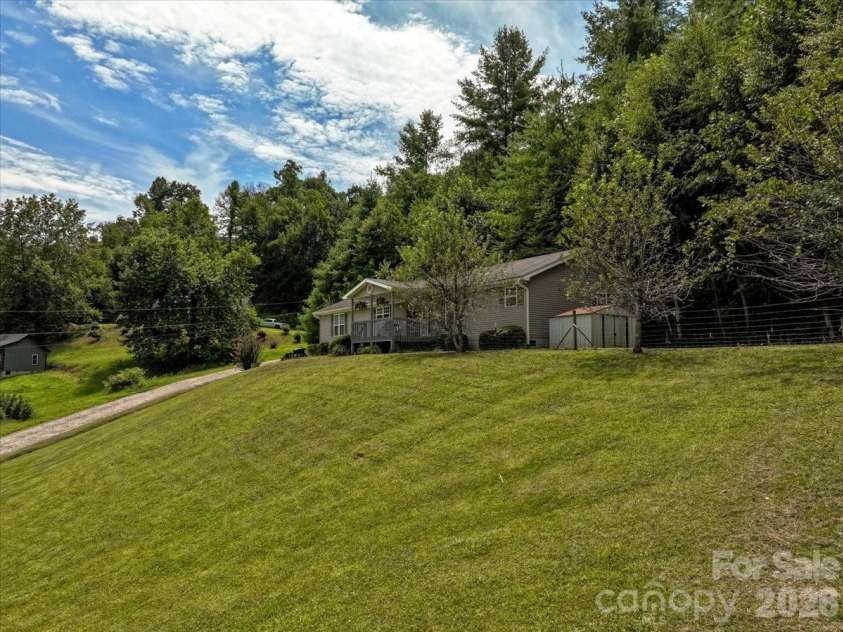59 Trout Water Circle, Burnsville, NC 28714.  MLS# CAR4409802, YatesRealty ID 46365. 