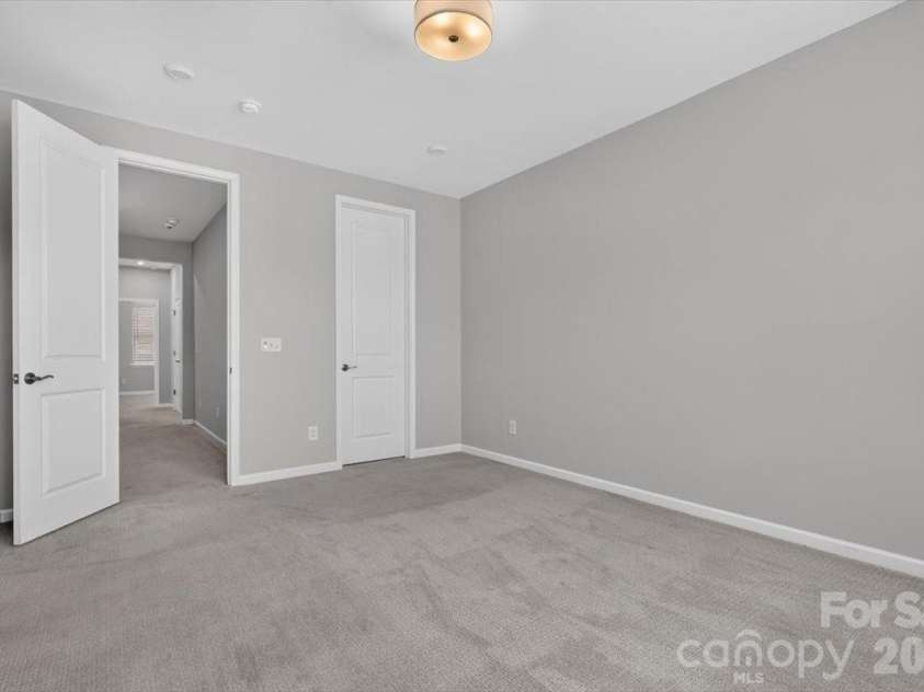 5940 Mantle Way, Kannapolis, NC 28081.  MLS# CAR4385702, YatesRealty ID 46366. 