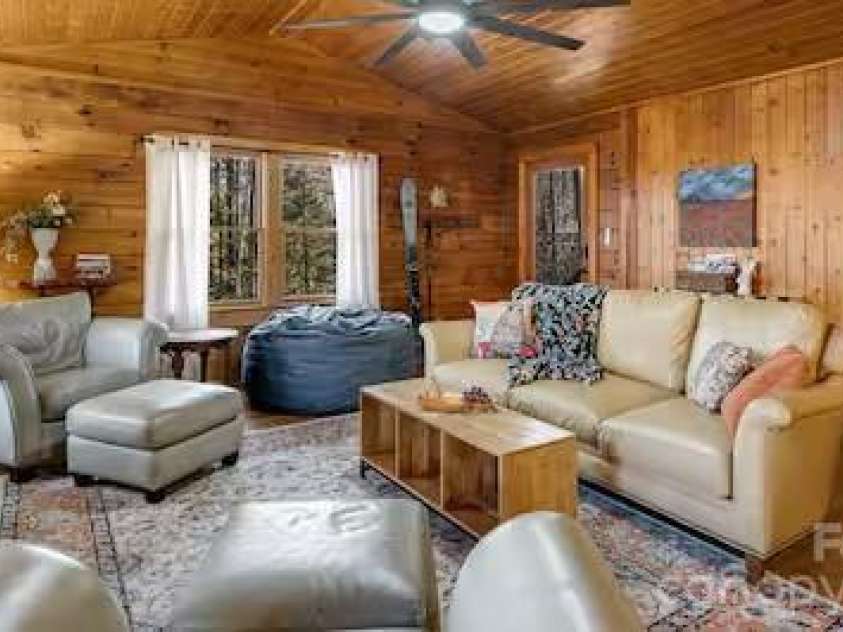 398 Locust Drive, Maggie Valley, NC 28751.  MLS# CAR4416894, YatesRealty ID 46368. 