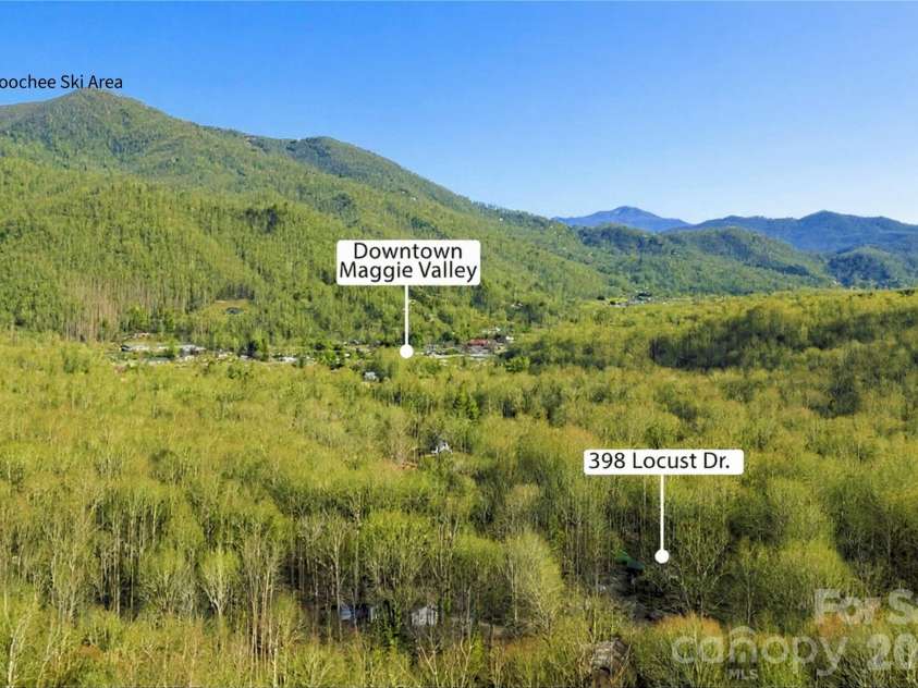 398 Locust Drive, Maggie Valley, NC 28751.  MLS# CAR4416894, YatesRealty ID 46368. Maggie Valley - surrouded by mountains
