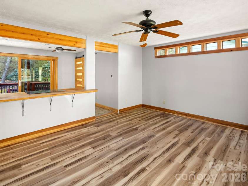 36 Auburndale Drive, Asheville, NC 28806.  MLS# CAR4353814, YatesRealty ID 4637. 