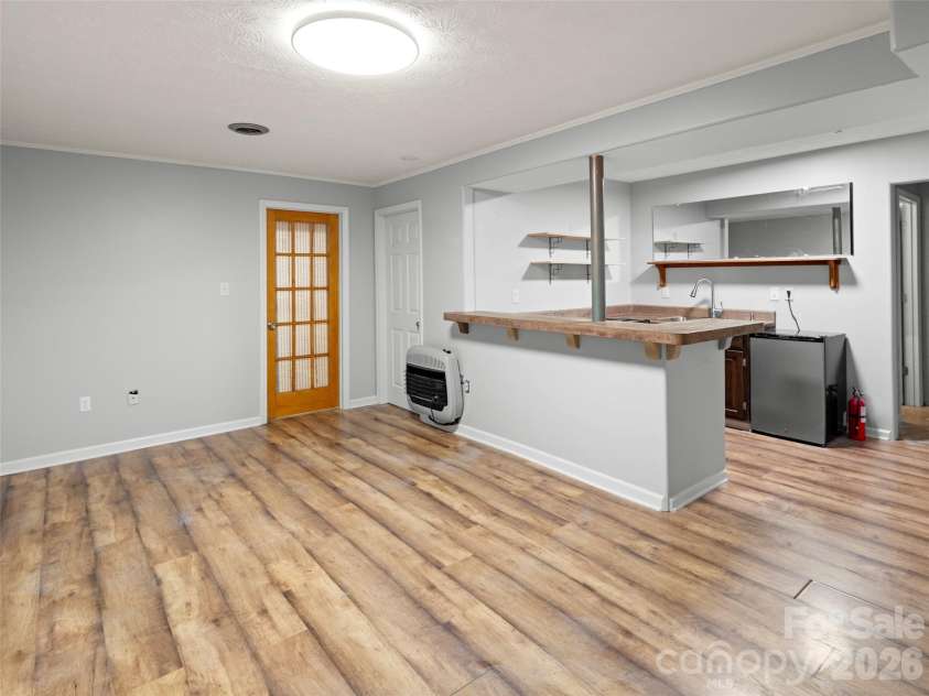 36 Auburndale Drive, Asheville, NC 28806.  MLS# CAR4353814, YatesRealty ID 4637. 