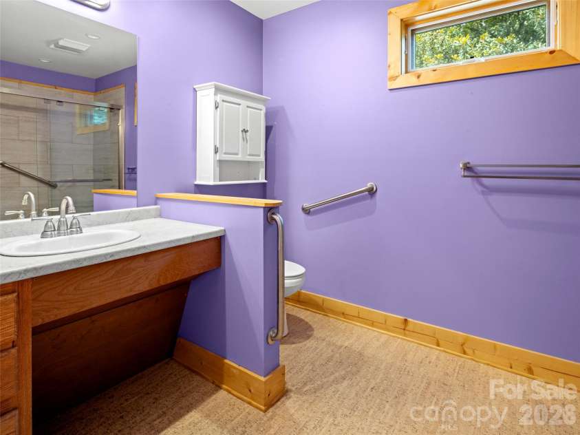 36 Auburndale Drive, Asheville, NC 28806.  MLS# CAR4353814, YatesRealty ID 4637. 