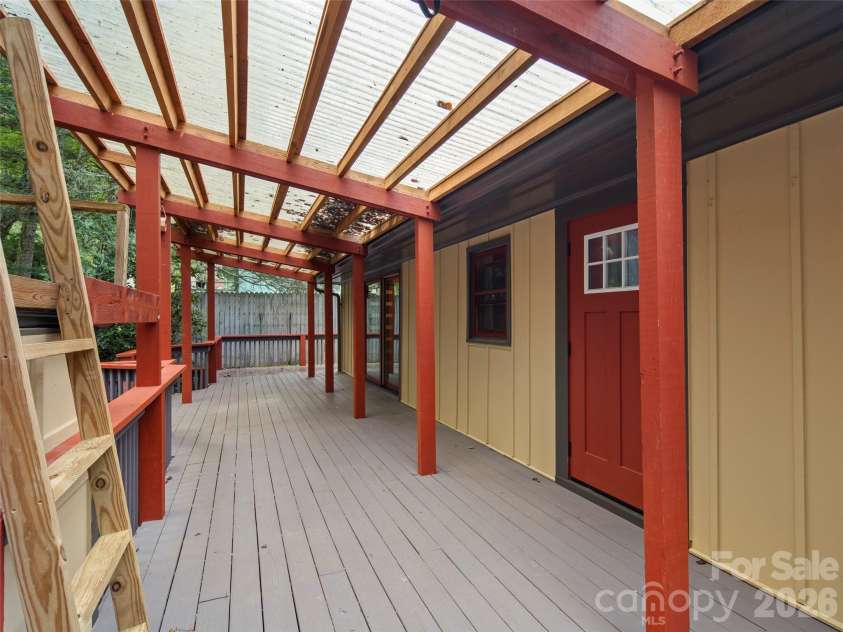 36 Auburndale Drive, Asheville, NC 28806.  MLS# CAR4353814, YatesRealty ID 4637. 