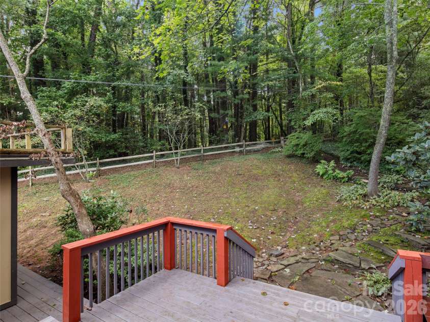 36 Auburndale Drive, Asheville, NC 28806.  MLS# CAR4353814, YatesRealty ID 4637. 