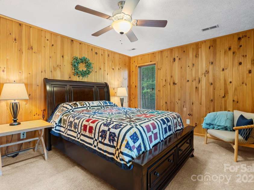 4415 Laurel Ridge Drive, Lenoir, NC 28645.  MLS# CAR4290774, YatesRealty ID 4637. 