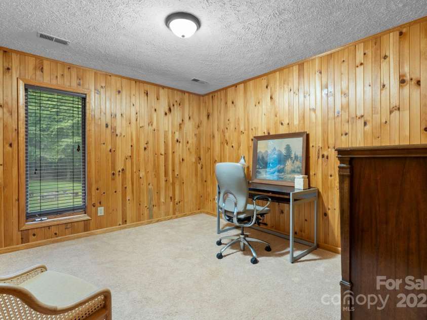 4415 Laurel Ridge Drive, Lenoir, NC 28645.  MLS# CAR4290774, YatesRealty ID 4637. 