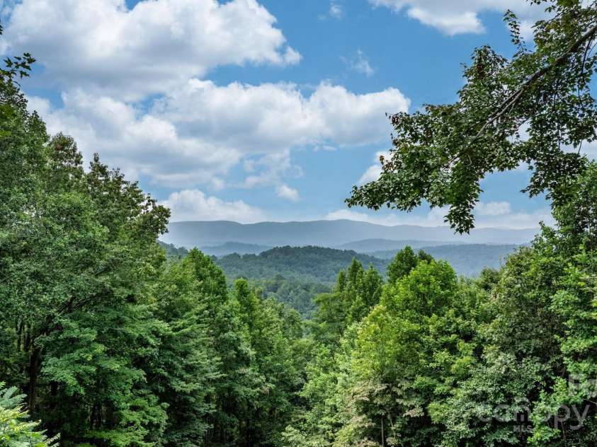 4415 Laurel Ridge Drive, Lenoir, NC 28645.  MLS# CAR4290774, YatesRealty ID 4637. 