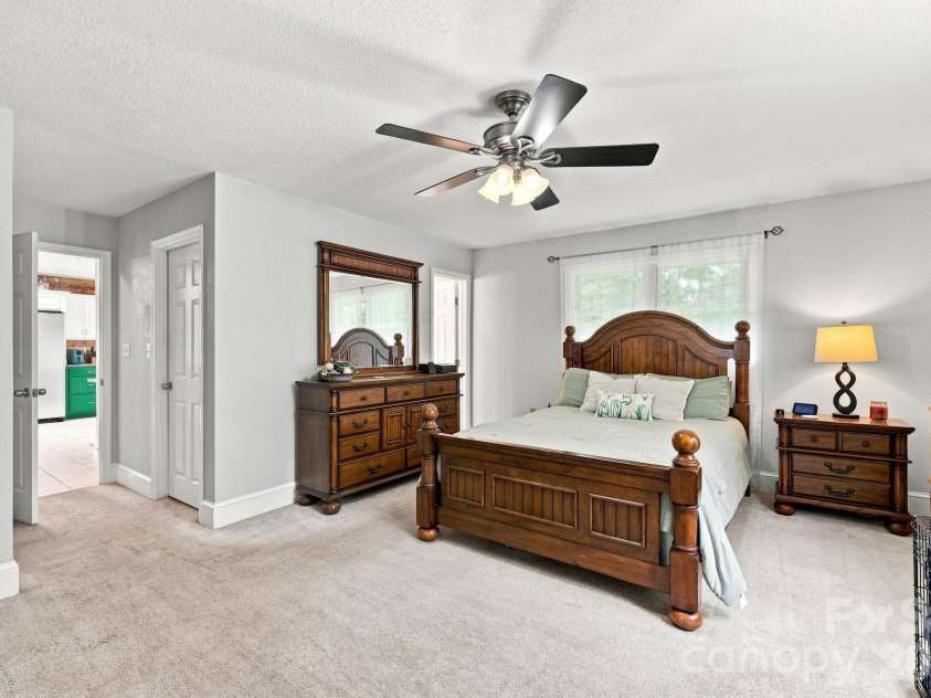 260 Justice Ridge Road, Candler, NC 28715.  MLS# CAR4417370, YatesRealty ID 46371. 