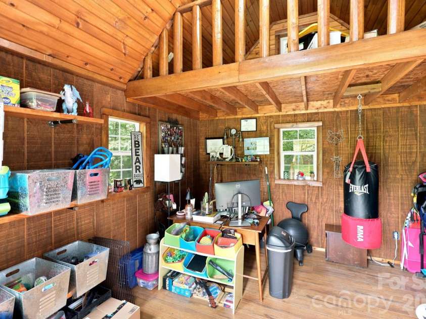 260 Justice Ridge Road, Candler, NC 28715.  MLS# CAR4417370, YatesRealty ID 46371. 
