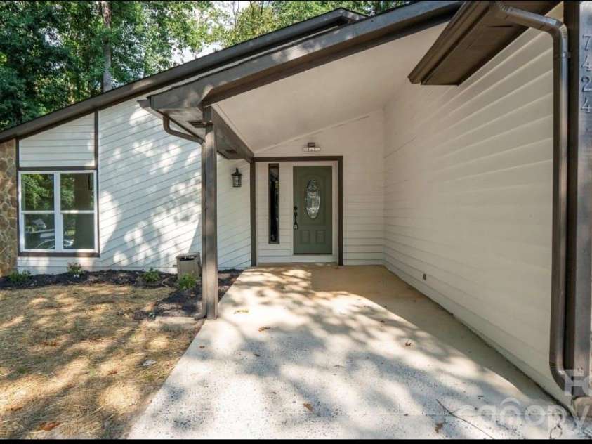 7424 Lawyers Station Drive, Mint Hill, NC 28227.  MLS# CAR4417385, YatesRealty ID 46373. 