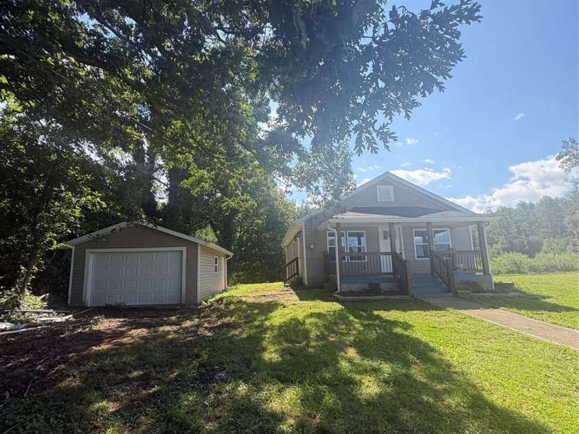 43 Lester Hollifield Road, Marion, NC 28752.  MLS# CAR4417429, YatesRealty ID 46374. 
