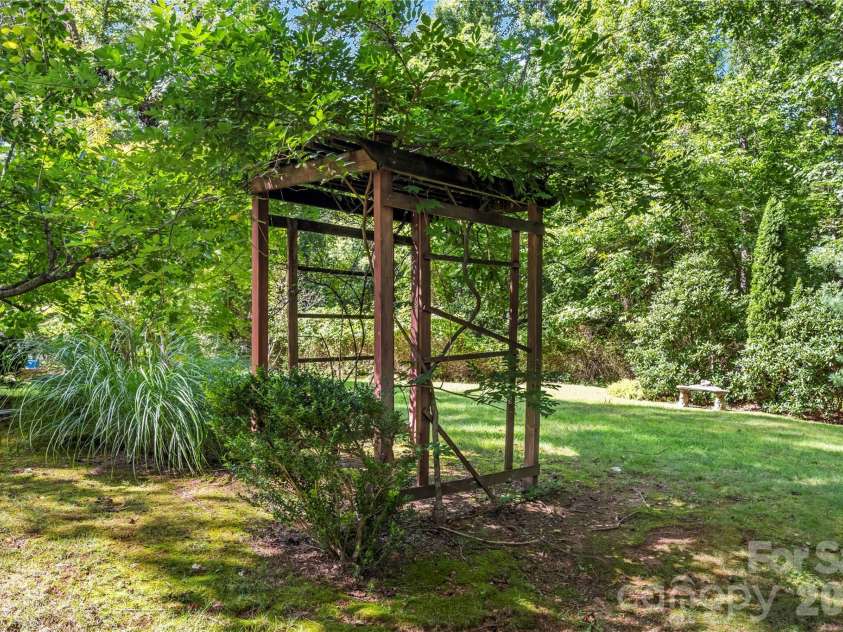 520 Esseola Street, Saluda, NC 28773.  MLS# CAR4416006, YatesRealty ID 46375. 