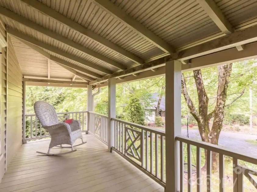 520 Esseola Street, Saluda, NC 28773.  MLS# CAR4416006, YatesRealty ID 46375. 