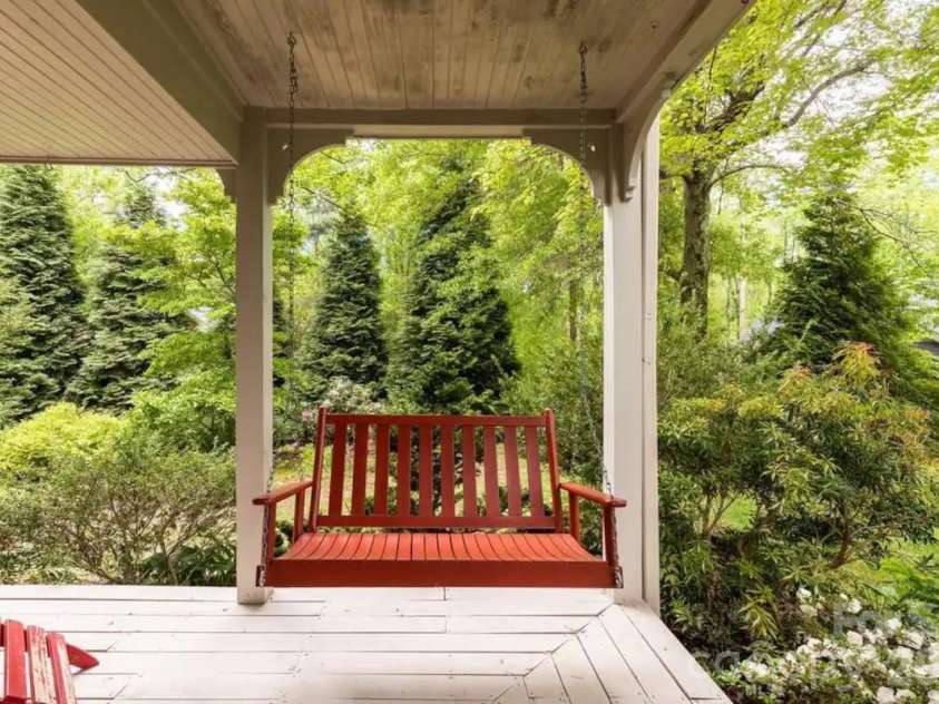 520 Esseola Street, Saluda, NC 28773.  MLS# CAR4416006, YatesRealty ID 46375. 