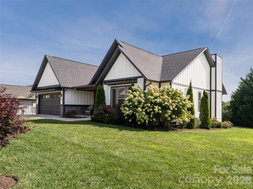 46 Solomia Drive, Mills River, NC 28759.  MLS# CAR4416793, YatesRealty ID 46376. 