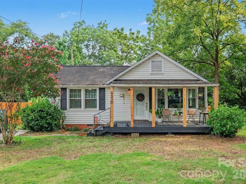 3330 Benard Avenue, Charlotte, NC 28206.  MLS# CAR4415704, YatesRealty ID 46377. 