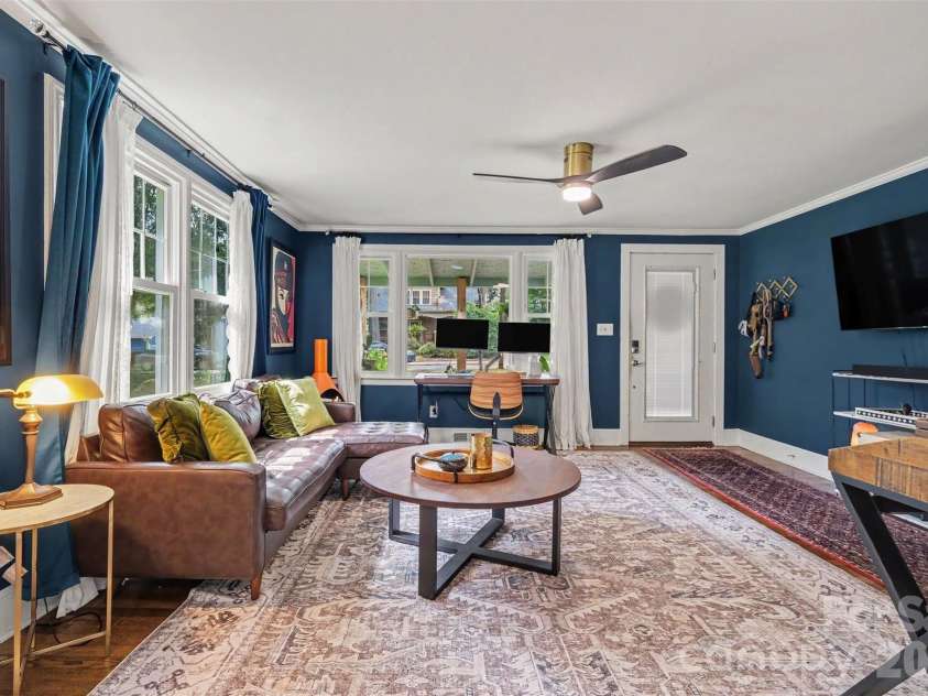 3330 Benard Avenue, Charlotte, NC 28206.  MLS# CAR4415704, YatesRealty ID 46377. 
