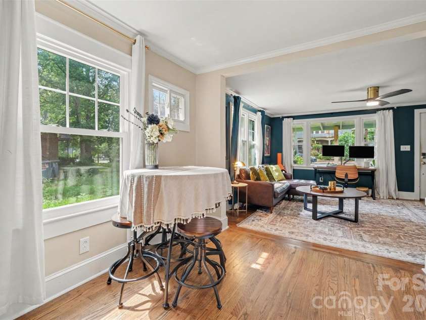 3330 Benard Avenue, Charlotte, NC 28206.  MLS# CAR4415704, YatesRealty ID 46377. 