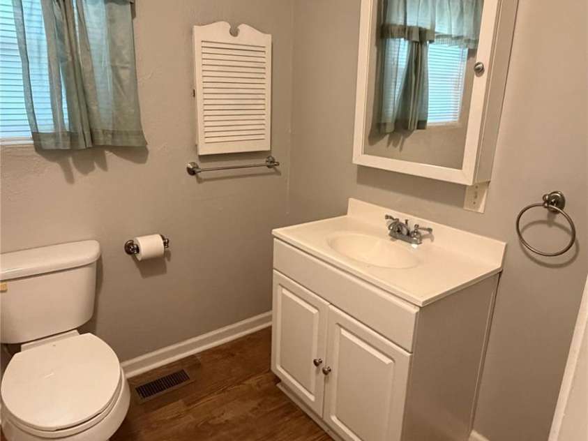 216 Auten Circle, Mount Holly, NC 28120.  MLS# CAR4416875, YatesRealty ID 46378. 