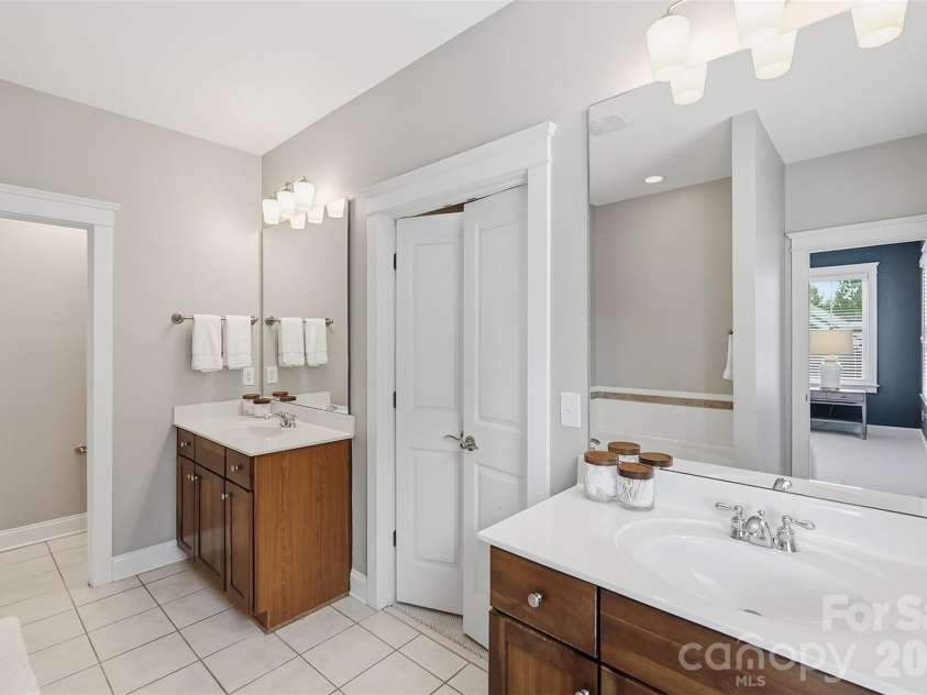 4843 Milford Way, Fort Mill, SC 29708.  MLS# CAR4412417, YatesRealty ID 46380. 