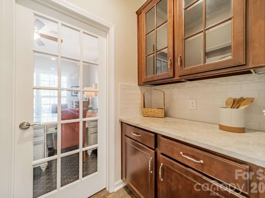 918 Kirby Drive, Fort Mill, SC 29715.  MLS# CAR4409955, YatesRealty ID 46381. 